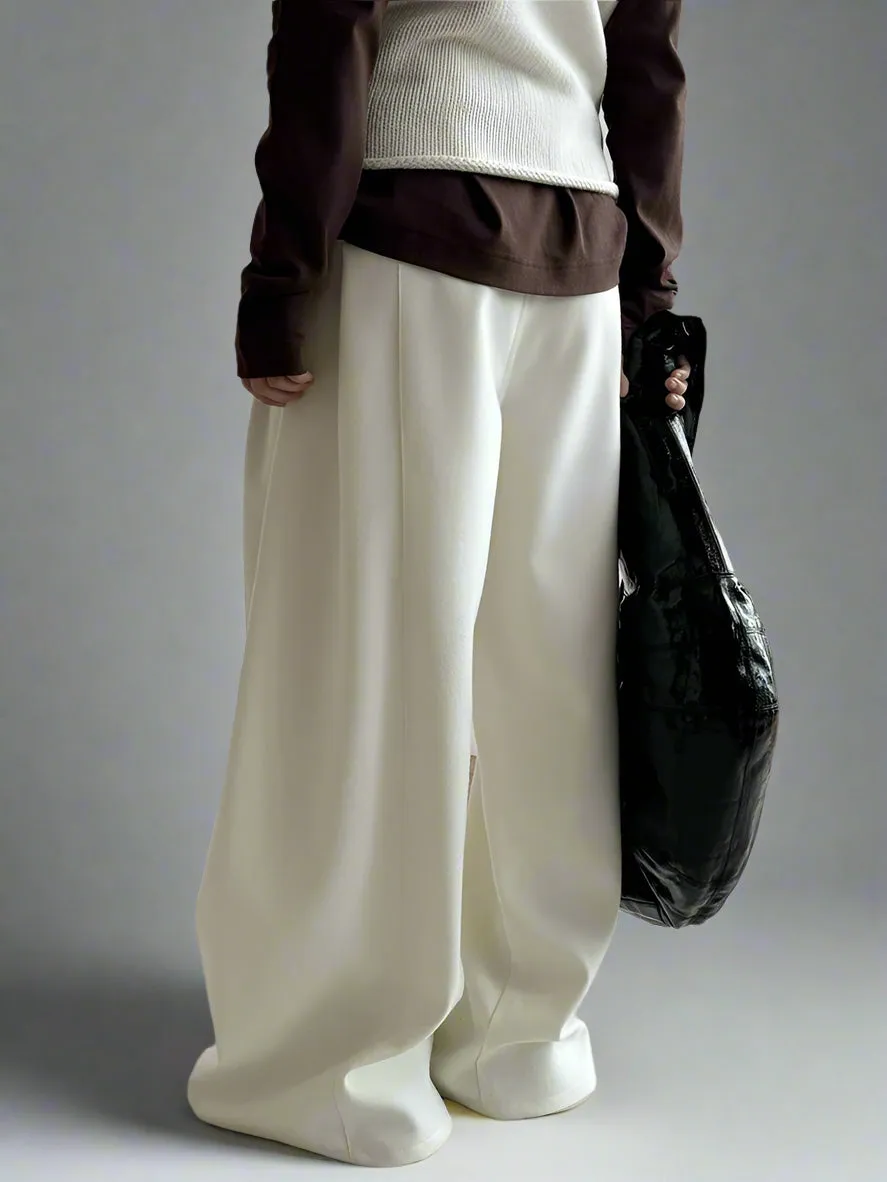 Beige Wide-Leg Boyfriend Trousers – Relaxed and Elegant