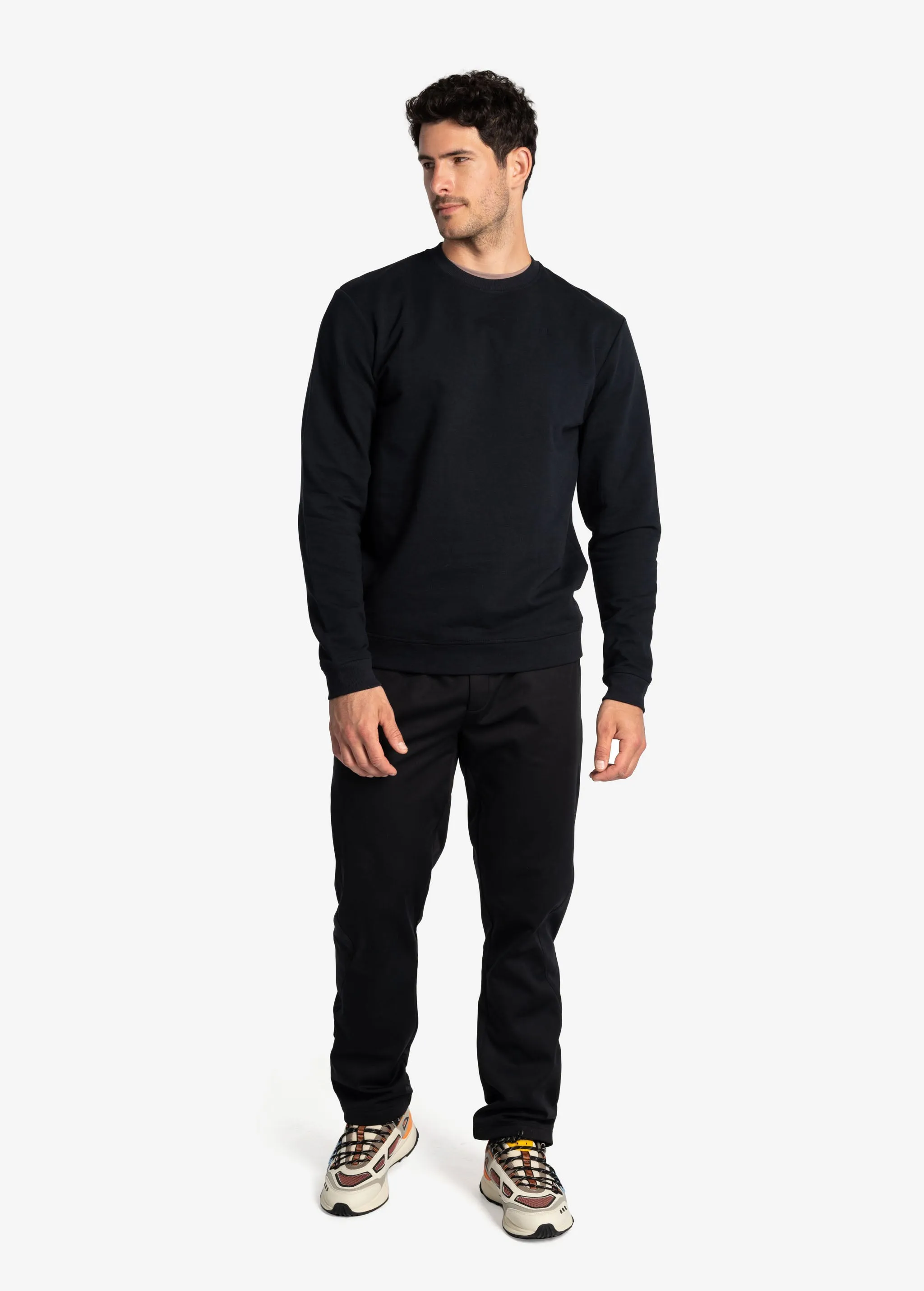 Easy Crew Neck Pullover