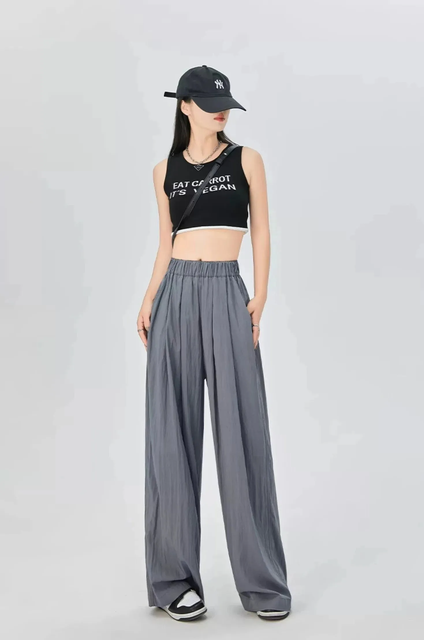 Elastic Waist Pleated Trousers with Pockets