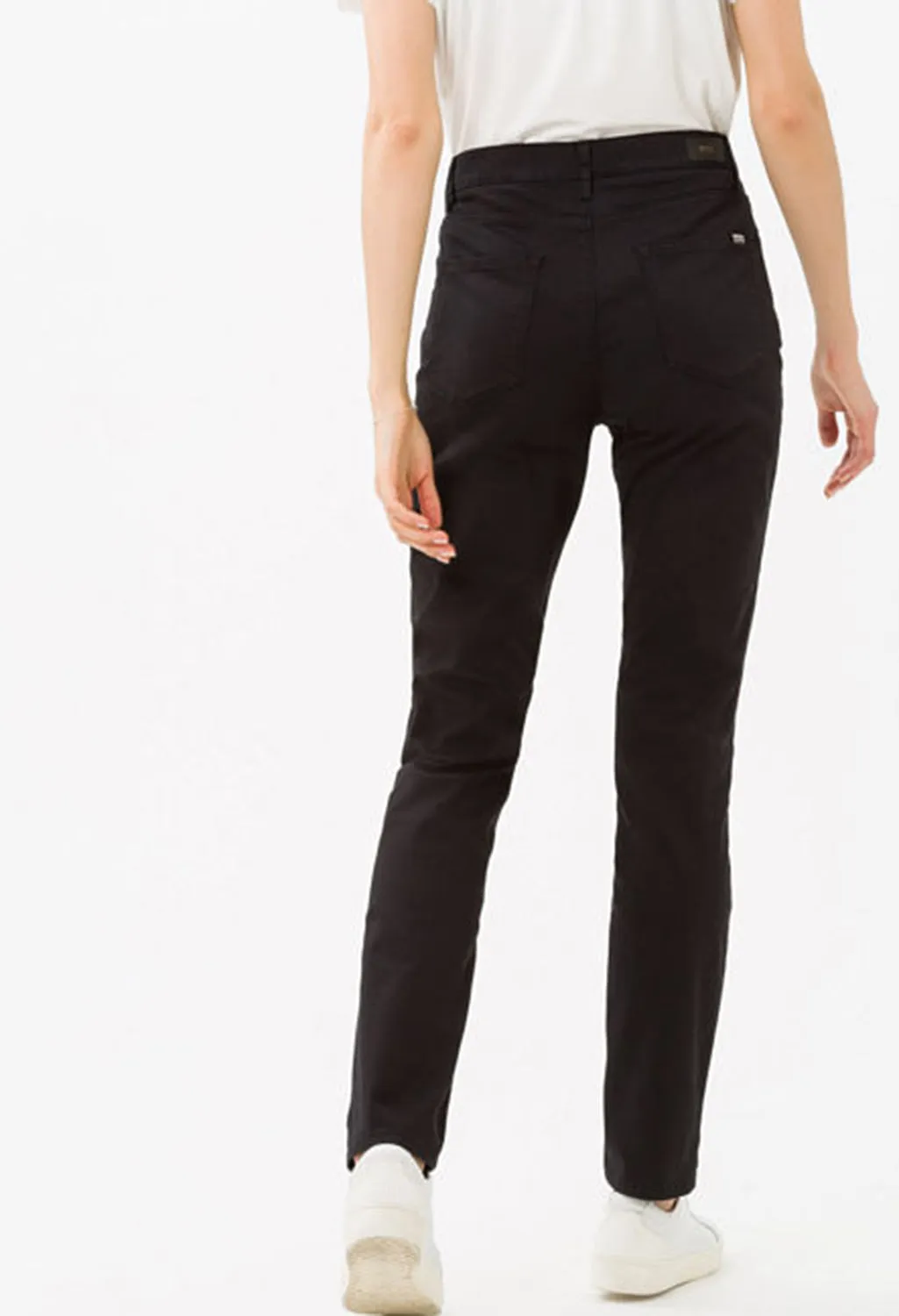 Mary Regular Leg Jeans in Perma Black