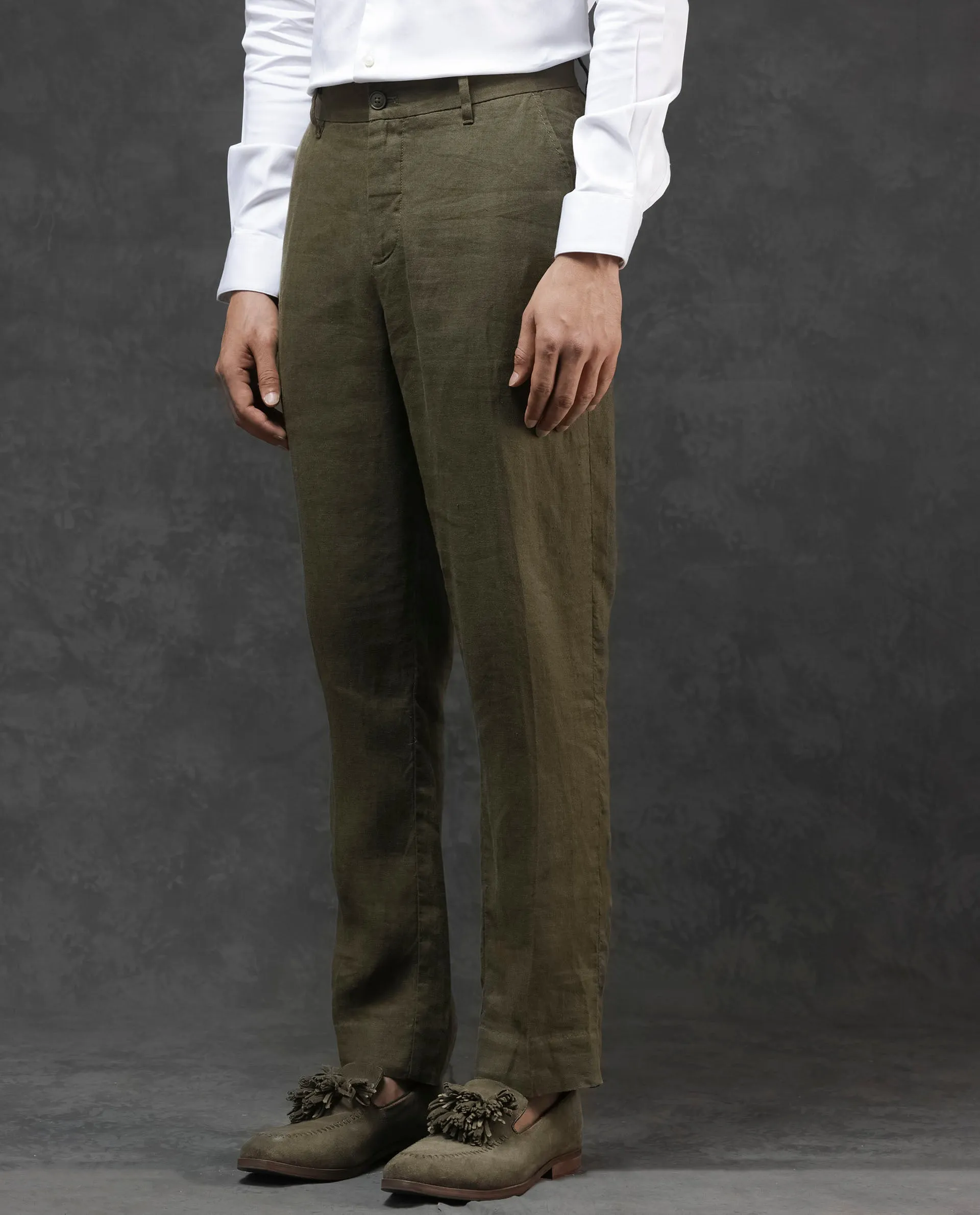 Rare Rabbit Mens Arcelo Olive Linen Mid Rise Regular Fit Solid Trousers